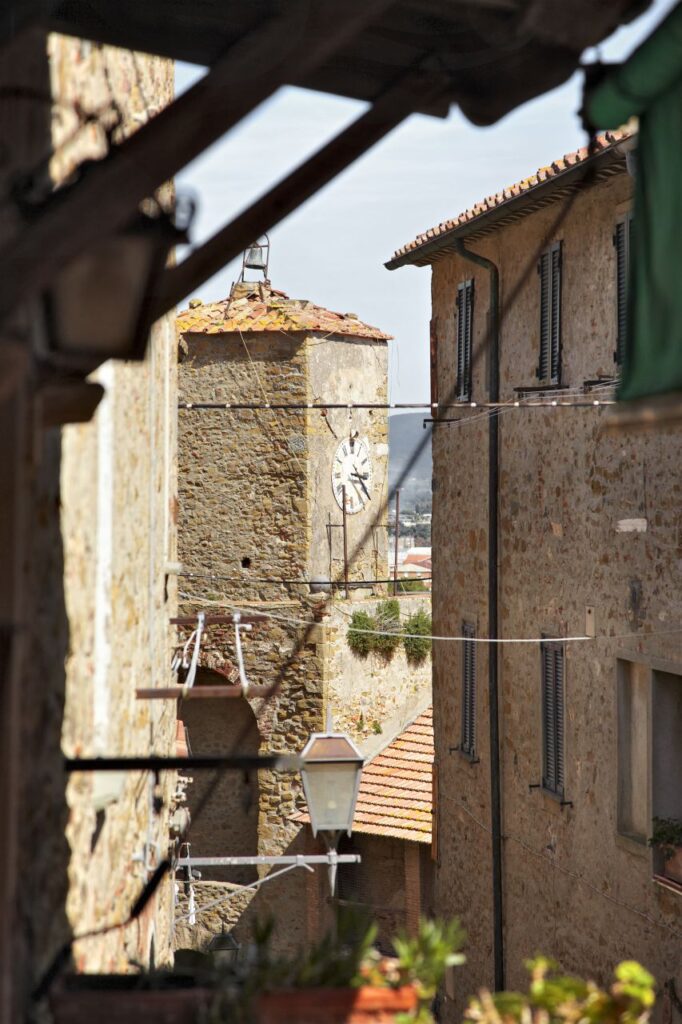 Castiglione_Il campanile